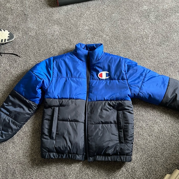 Champion Other - NWOT! Mens Champion Puffy Jacket